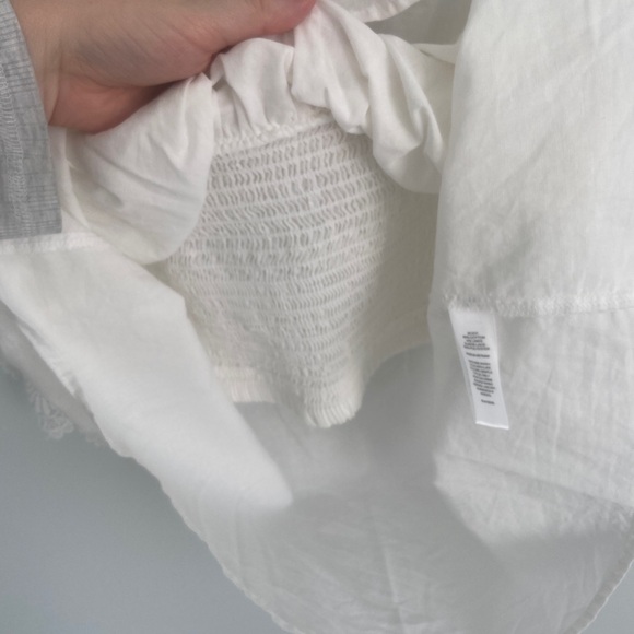 Express off shoulder white top - Picture 4 of 4